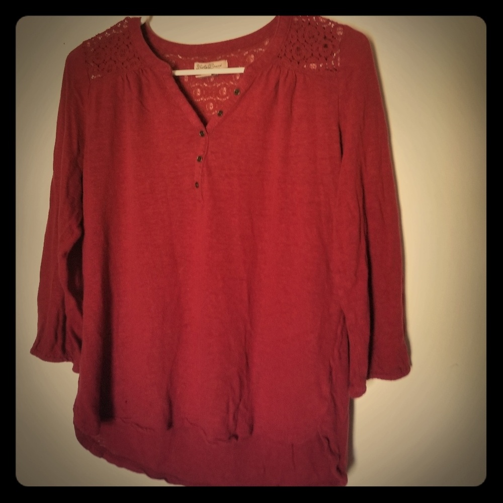 Lucky brand 3/4 sleeve top, lace detail M